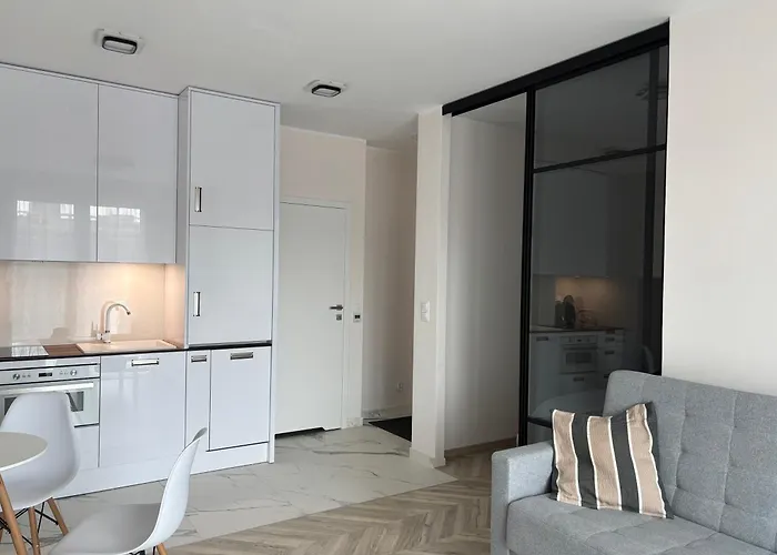 44 B Srodmiescie * Gdynia