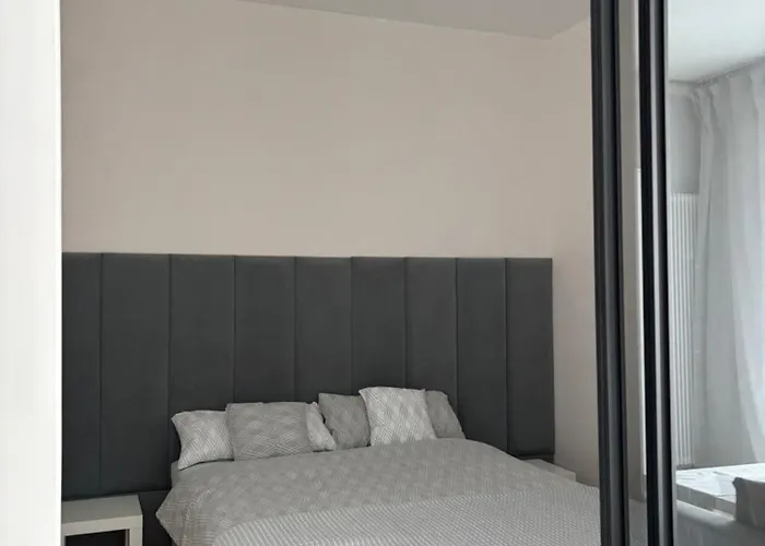 44 B Srodmiescie * Gdynia